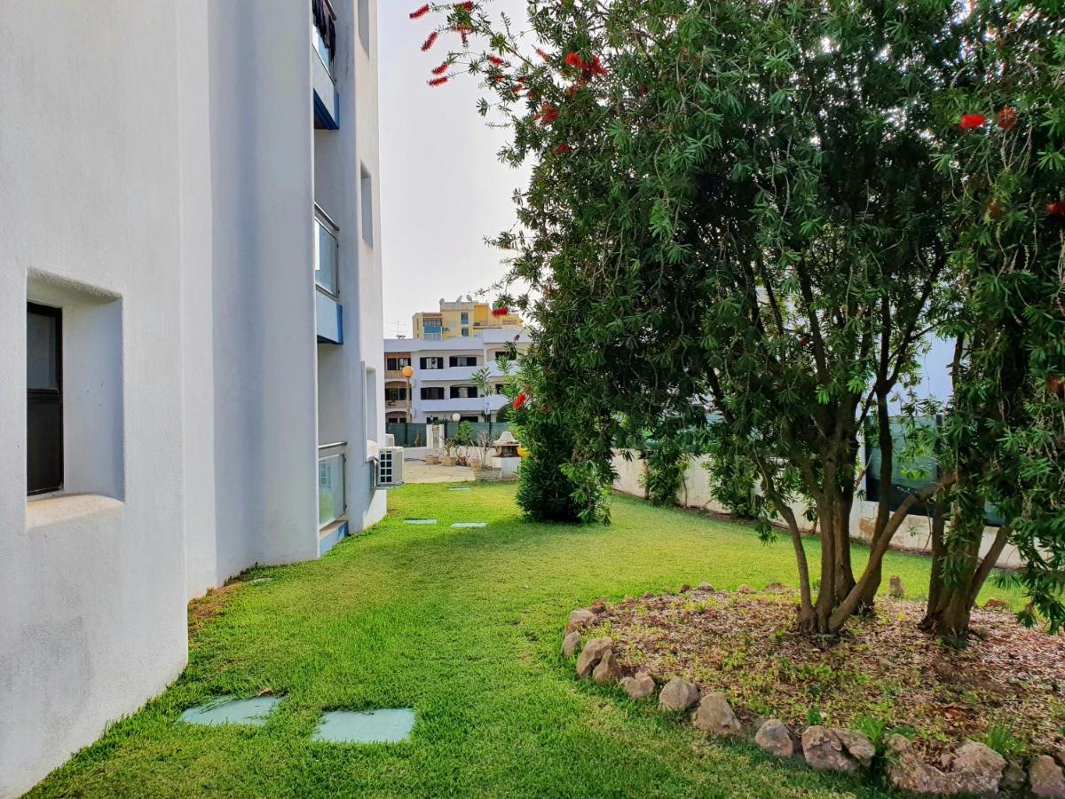 Zarco - Cosy Apartment In Vilamoura With A Balcony With View To The 2 Swimming Pools - Near The Beach & The Marina Quarteira Buitenkant foto