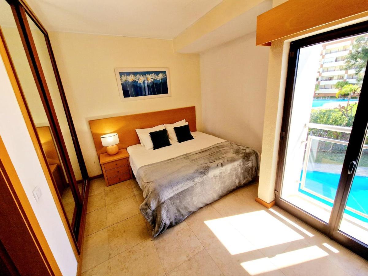 Zarco - Cosy Apartment In Vilamoura With A Balcony With View To The 2 Swimming Pools - Near The Beach & The Marina Quarteira Buitenkant foto